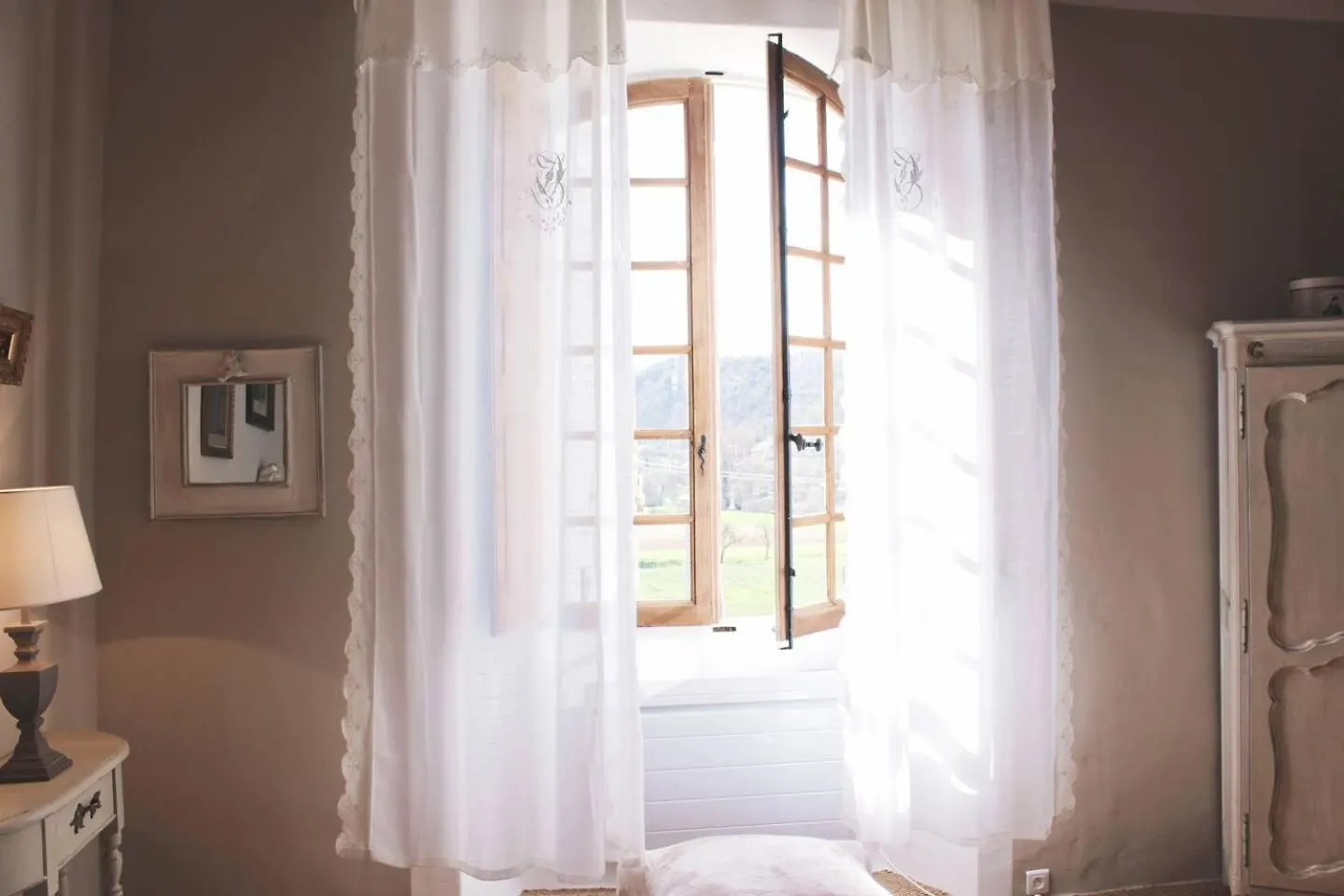 Le Vieux Castel Bed & Breakfast Roumoules